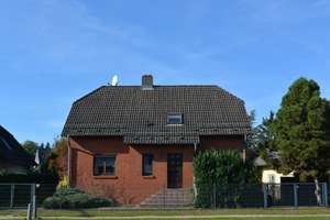 EFH mit Keller und ein altes Haus 50 m² ( wohnen oder Büro )