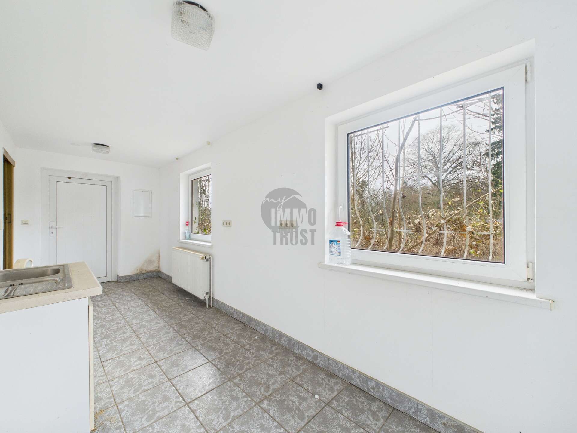 Immobilie in Boitzenburger Land - RUHEOASE AM DORFRAND MIT GROSSZÜGIGEM GRUNDSTÜCK UND SCHLOSSPANORAMA - Bild 9