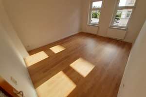 Wohnen ohne Aua fürs Konto. Mietpreis gesenkt. / Living without hurting your wallet. Reduced rent. – Frankenberger Straße 208, 9131 Ebersdorf, Chemnitz – Vorschaubild 3