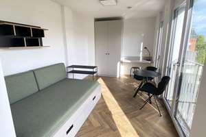 Studio direkt in Adlershof- Marktplatz! - möbliert mit EBK und Balkon! – Florian-Geyer-Str 111, 12489 Adlershof, Berlin – Vorschaubild 2