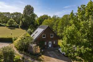 Familienfreundliches Einfamilienhaus mit Garten, Terrasse und Stellplätzen nahe der Hohwachter Bucht – Plön (Kreis) – Vorschaubild 2