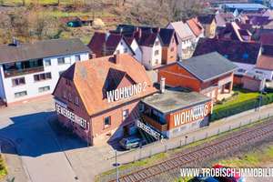 Großes Mehrfamilienhaus mit 2 Wohnungen, 2 Gewerbeeinheiten und Entwicklungspotenzial – Hauptstraße 2, 76891 Bruchweiler-Bärenbach – Vorschaubild 2