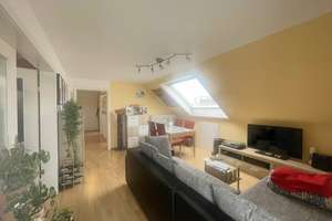 Wohnen im Dachgeschoss mit Ausblick!