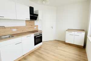 Komfortable 3-Zimmer-Wohnung mit hochwertiger Einbauküche – Halberstädter Str. 73, 39112 Magdeburg – Vorschaubild 3