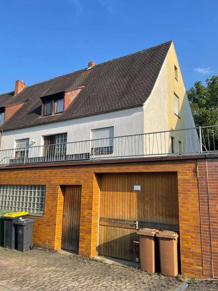 Immobilie in Oberasbach - Attraktives Immobilienpaket - 2 Doppelhaushälften in Oberasbach (Altenberg) - Bild 2