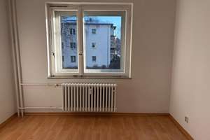  Von privat,  provisionsfrei, 3-4 Zi. Wohnung , bezugsfrei, Stellplatz inkl.,  – Die vollständige Adresse der Immobilie erhältst du vom Anbieter., 12279 Marienfelde, Berlin – Vorschaubild 7
