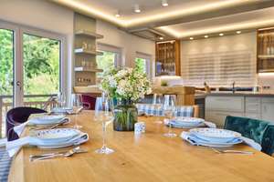 Exklusive Landhaus-Villa mit atemberaubendem Panoramablick – Erstbezug – Die vollständige Adresse der Immobilie erhältst du vom Anbieter., 82467 Garmisch-Partenkirchen – Vorschaubild 13