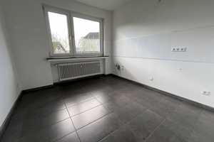 Helle und ruhige 2 Zimmerwohnung mit Balkon