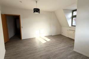 Helles und geräumiges Dachgeschoß mit Wannenbad – Lessingstraße 26, 39108 Stadtfeld Ost, Magdeburg – Vorschaubild 14