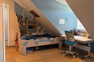 Top Luxus sanierte 5 Zimmer Maisonette-Wohnung mit großem Südbalkon, Garten, Keller und Garage – Die vollständige Adresse der Immobilie erhältst du vom Anbieter., 81475 Fürstenried-West, München – Vorschaubild 11