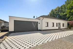 Exklusiver Bungalow mit Sonnenterrasse und Doppelgarage – Neunkirchen (Kreis) – Vorschaubild 2