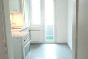 3 ZKB, Balkon, Laminat, Wa-Bad mit Fenster, Nähe Lister Meile