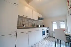 Traumhafte Dachgeschoss-Maisonette: Vielseitig nutzbar für Wohnen und Arbeiten! – Luegallee 10, 40545 Düsseldorf – Vorschaubild 33