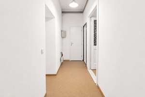 Nahe Helmholtzplatz: Bezugsfreie 3/4-Zimmer-Wohnung mit Renovierungspotenzial – Die vollständige Adresse der Immobilie erhältst du vom Anbieter., 10437 Prenzlauer Berg, Berlin – Vorschaubild 6