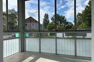 Praktischer Grundriss mit Balkon in der Gartenstadt – Carl-von-Basedow-Straße 2, 6237 Leuna – Vorschaubild 2