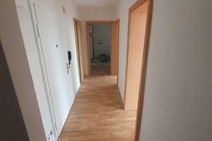 Attraktive, frisch renovierte 2,5 Zi-Wohnung mit Loggia in BHV-Mitte – Rutenbergstraße 16, 27568 Mitte, Bremerhaven – Vorschaubild 4