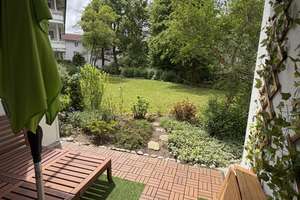 Schöne, helle 3 Zimmer Wohnung mit Terrasse und Zugang zum Garten
