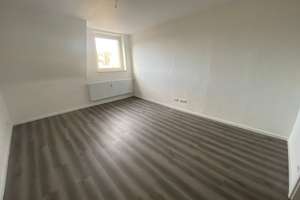Erstbezug nach Sanierung: Großzügige 2,5-Zimmer-Wohnung in Gelsenkirchen-Buer – Beckeradsdelle 43, 45897 Buer, Gelsenkirchen – Vorschaubild 2