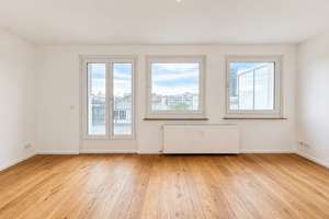 Moderne 2-Zimmer-Wohnung mit Einbauküche im beliebter City-Lage – Stresemannstraße 27, 40210 Stadtmitte, Düsseldorf – Vorschaubild 3