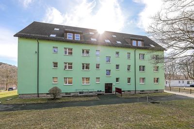 Stilvolle Maisonette-Dachgeschosswohnung mit Balkon und Stellplatz