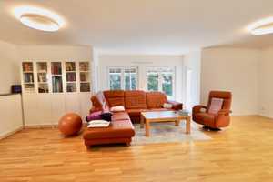 MODERNER KOMFORT & TOP GEPFLEGT - MIT KAMINOFEN & KLIMAANLAGE -  CARPORT & SCHÖN ANGELEGTER GARTEN – Berlin – Vorschaubild 8