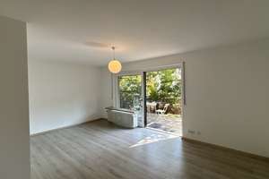 Sanierte 2-Zimmer-Wohnung mit Süd-Terrasse u. Duplexparkplatz in Schwabing-Biederstein (unvermietet)