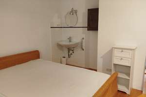 Möbliertes Zimmer in Einfamilienhaus in Köln-West, ruhige Lage – Die vollständige Adresse der Immobilie erhältst du vom Anbieter., 50858 Junkersdorf, Köln – Vorschaubild 3