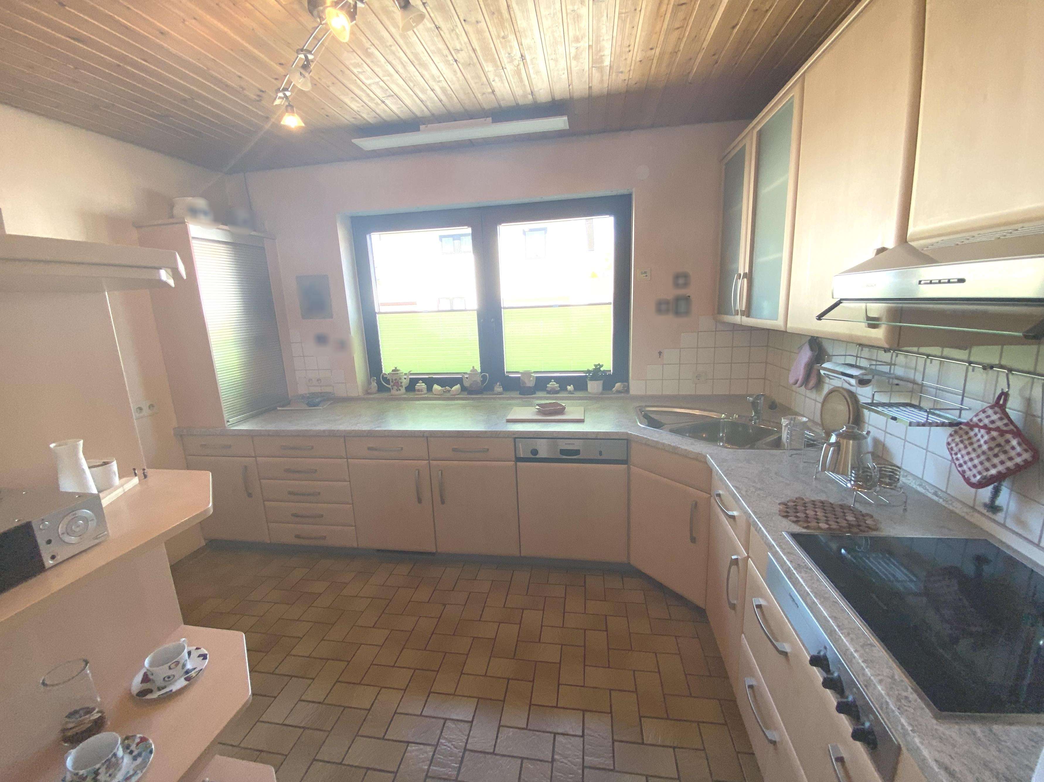 Immobilie in Göllheim - Die Architektur: Weit weg vom Alltäglichen! - Bild 8