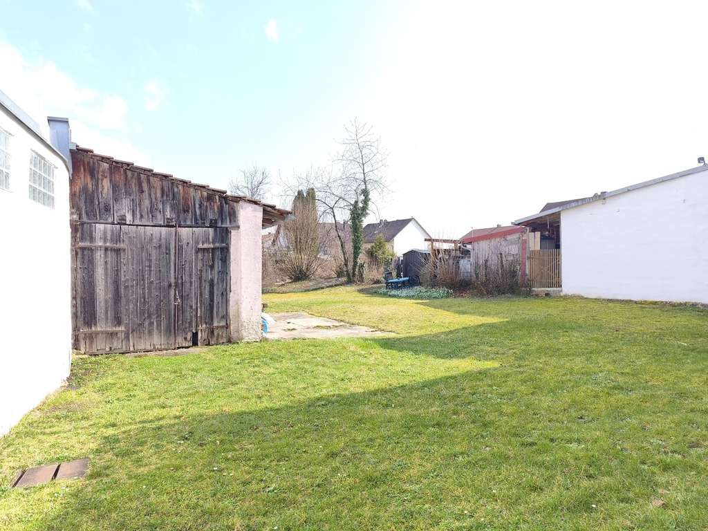 Immobilie in Hengersberg - Hengersberg Zentrum: Wohn- u. Geschäftshaus m. 640 m2 Grundstück - evtl. weitere Bebauung möglich! - Bild 4