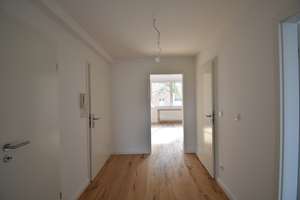 ERSTBEZUG nach Sanierung! Ideal geschnittene 2-Zimmer-Whg in OBK mit Balkon – Lanker Straße 21, 40545 Oberkassel, Düsseldorf – Vorschaubild 2