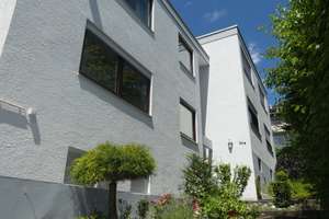 PF-Unterer Hachel, gepflegte, sonnige 3,5-Zimmer-ETW mit großem Balkon, Einzelgarage u. Kellerraum!