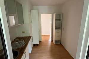 Mitten im Szeneviertel: Renovierte 3-Zi-Whg mit Balkon + neuer Einbauküche ! – Arndtstraße 25b, 4275 Südvorstadt, Leipzig – Vorschaubild 9