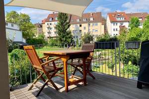 Stilvolle 3-Zimmer-Altbauwohnung mit Balkon