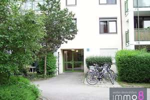 Zwei Zimmer und vieles mehr!
Bogenhausen- Zamdorf – Die vollständige Adresse der Immobilie erhältst du vom Anbieter., 81929 Englschalking, München – Vorschaubild 2
