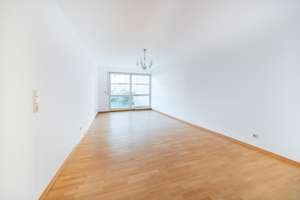 Attraktive 2-Zi-Wohnung mit Terrasse und TG-Stellplatz