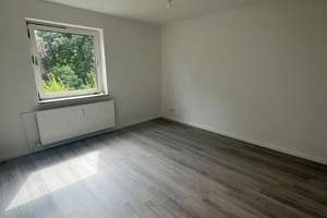 Charmante 3-Zimmer-Wohnung in gepflegtem Mehrfamilienhaus – Ihr neues Zuhause in Salzgitter-Thiede – Breslauer Straße 6, 38239 Thiede, Salzgitter – Vorschaubild 4