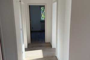 Lichtdurchflutete 3-Zimmer-Wohnung mit sonnigem Balkon – Ernst-Sievers-Str. 17, 49078 Osnabrück – Vorschaubild 10
