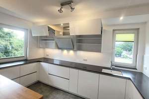 4 Zi.- Whg. 106m² - Einbauküche - Terrasse - 2 TG Stellplätze auf Wunsch – Röttgensweg  13a, 51107 Rath/Heumar, Köln – Vorschaubild 5