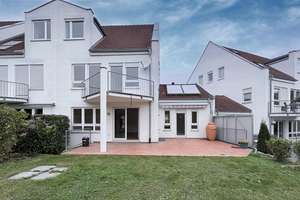 Charmantes Reihenhaus in Söflingen - großzügig, hell und mit Gartenidylle – Die vollständige Adresse der Immobilie erhältst du vom Anbieter., 89081 Söflingen, Ulm – Vorschaubild 1