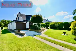 EINFAMILIENHAUS-ENSEMBLE AUF EINEM PARKÄHNLICHEN GRUNDSTÜCK MIT MASSIVEM GARTENHAUS – Segeberg (Kreis) – Vorschaubild 1