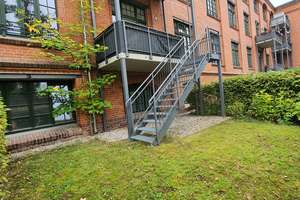 Möbliertes Einzimmerappartment mit Balkon und eigenem Garten in Leipzig