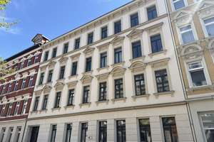 Leerstehende Dachgeschosswohnung in ruhiger Lage - 3 Zimmer & großzügiger Balkon