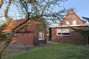 Klassisches Einfamilienhaus mit Einliegerwohnung in Sande  - zwei Bäder - großes Grundstück  – Die vollständige Adresse der Immobilie erhältst du vom Anbieter., 26452 Sande – Vorschaubild 4