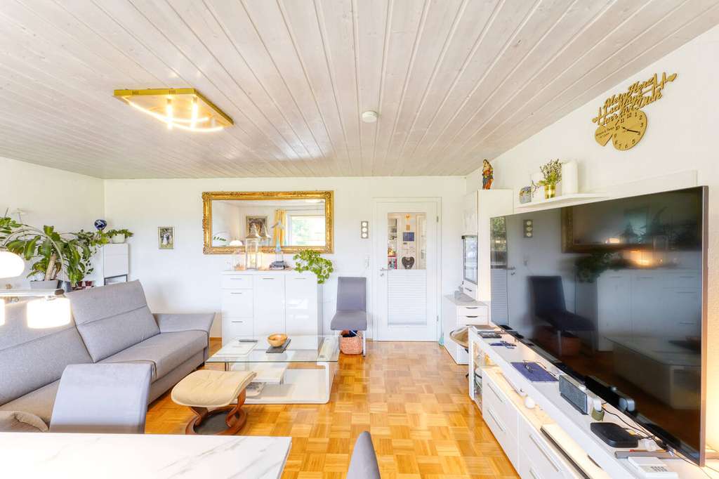 Immobilie in Bruckmühl - Exklusives Wohngefühl in Bruckmühl – Großzügige Wohnung mit Naturanschluss - Bild 4