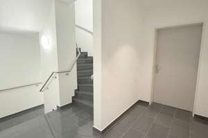 Helle Vier-Zimmer-Wohnung mit Küche, Stellplatz und Loggia am Stadtwerder – Die vollständige Adresse der Immobilie erhältst du vom Anbieter., 28199 Alte Neustadt, Bremen – Vorschaubild 5