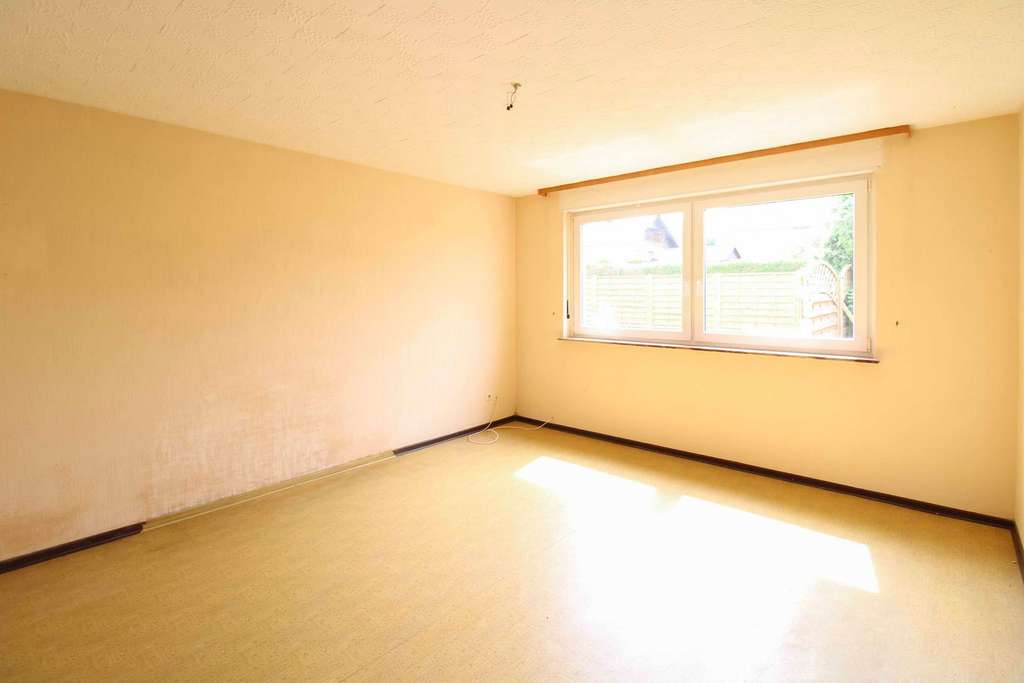 Immobilie in Amöneburg - EFH mit großem Garten in familienfreundlicher Lage – vielseitig nutzbar und sofort verfügbar - Bild 3