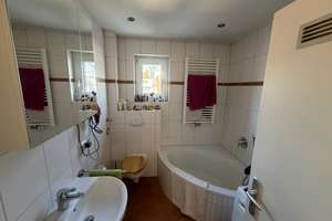 3-Zimmer Wohnung Stadtmitte, Brentanoviertel, 3. OG 