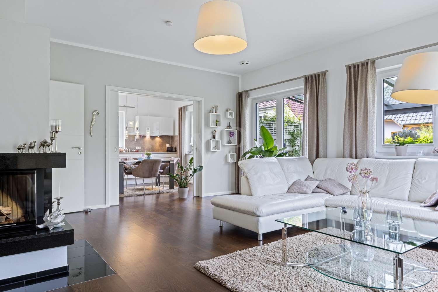 Immobilie in Elmenhorst/Lichtenhagen - 2 km vom Strand entfernt - Moderner, energieeffizienter Wohntraum mit herrlichem Grundstück in gehob - Bild 6