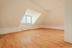 GANZ OBEN – GEMÜTLICHE MAISONETTE – BEZUGSFREI – DUSCHBAD MIT FENSTER – TG-PARKER – 1219 Strehlen, Dresden – Vorschaubild 8