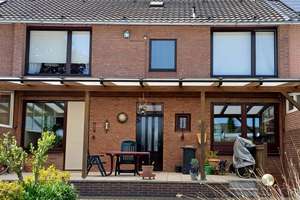 Sonnige Terrasse, traumhafter Garten – Die vollständige Adresse der Immobilie erhältst du vom Anbieter., 46537 Dinslaken – Vorschaubild 3